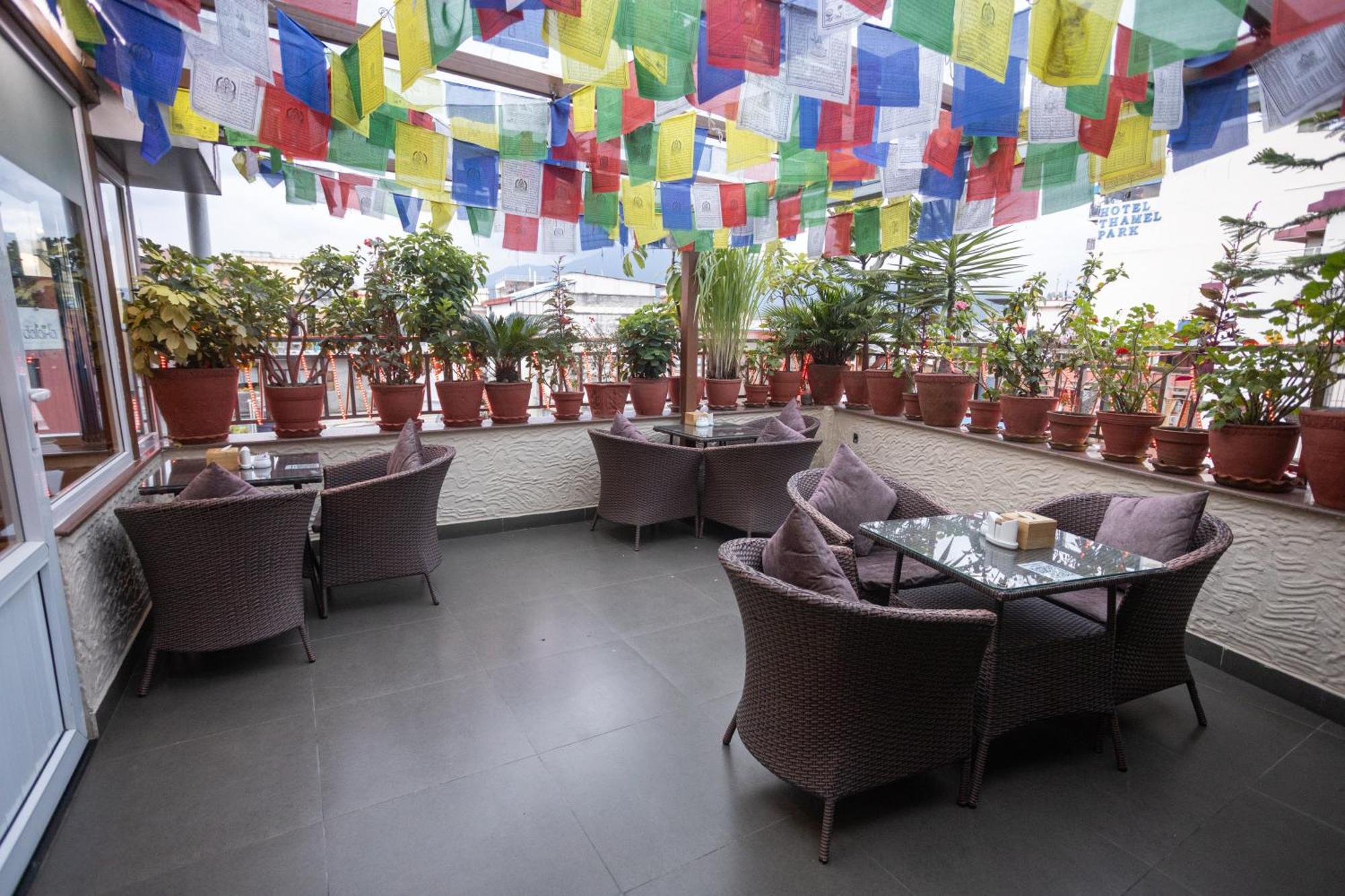 Thamel Boutique Hotel Катманду Экстерьер фото